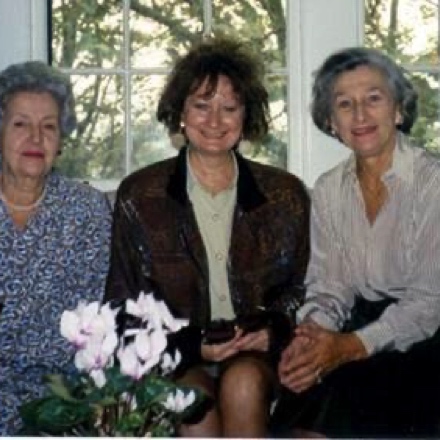 Harvard University, junto a Irene Guillén y Theresa Gillman, viuda e hija de Jorge Guillén, en el estreno de "Los Inmortales"